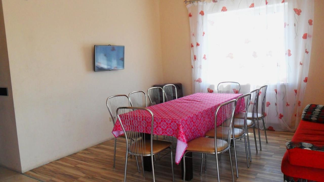 Гостевой дом Cottage at Utrennyaya Street Брест-39