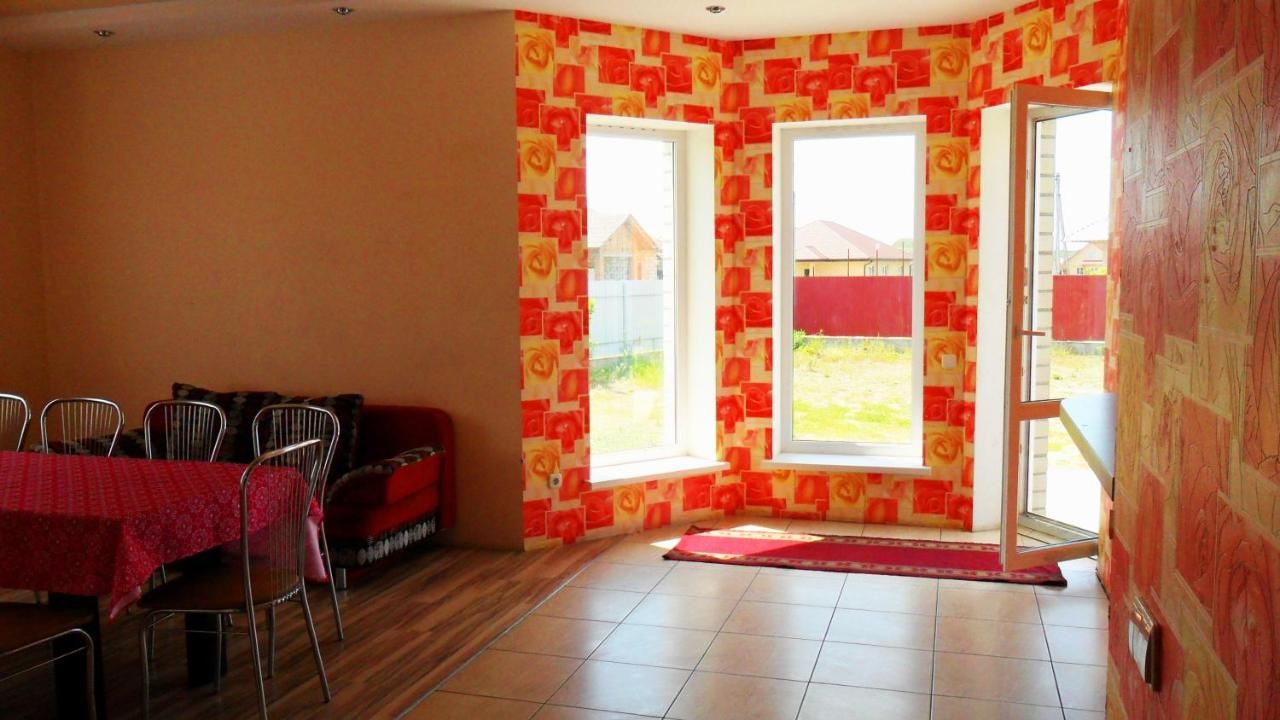 Гостевой дом Cottage at Utrennyaya Street Брест-44