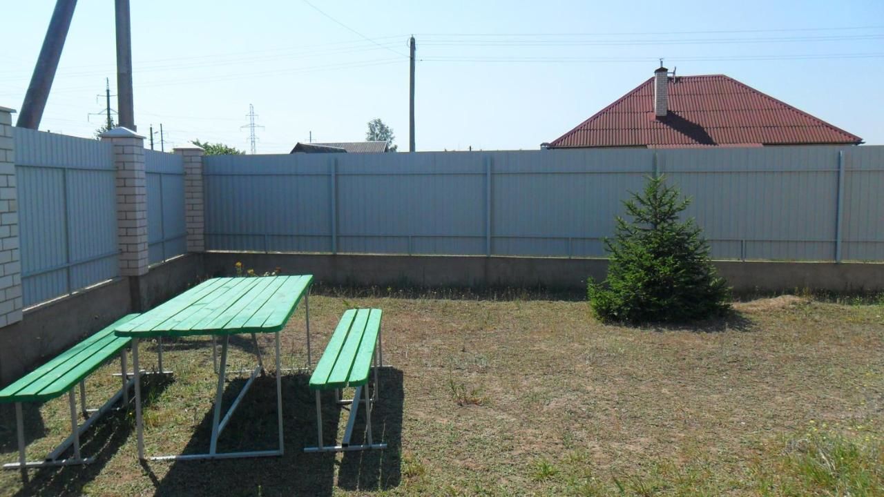 Гостевой дом Cottage at Utrennyaya Street Брест-48
