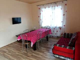 Гостевой дом Cottage at Utrennyaya Street Брест Дом с 4 спальнями-43