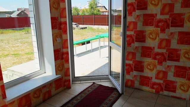 Гостевой дом Cottage at Utrennyaya Street Брест-45