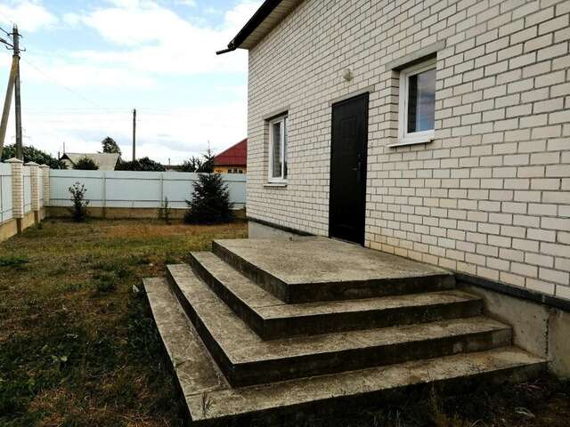 Гостевой дом Cottage at Utrennyaya Street Брест-74